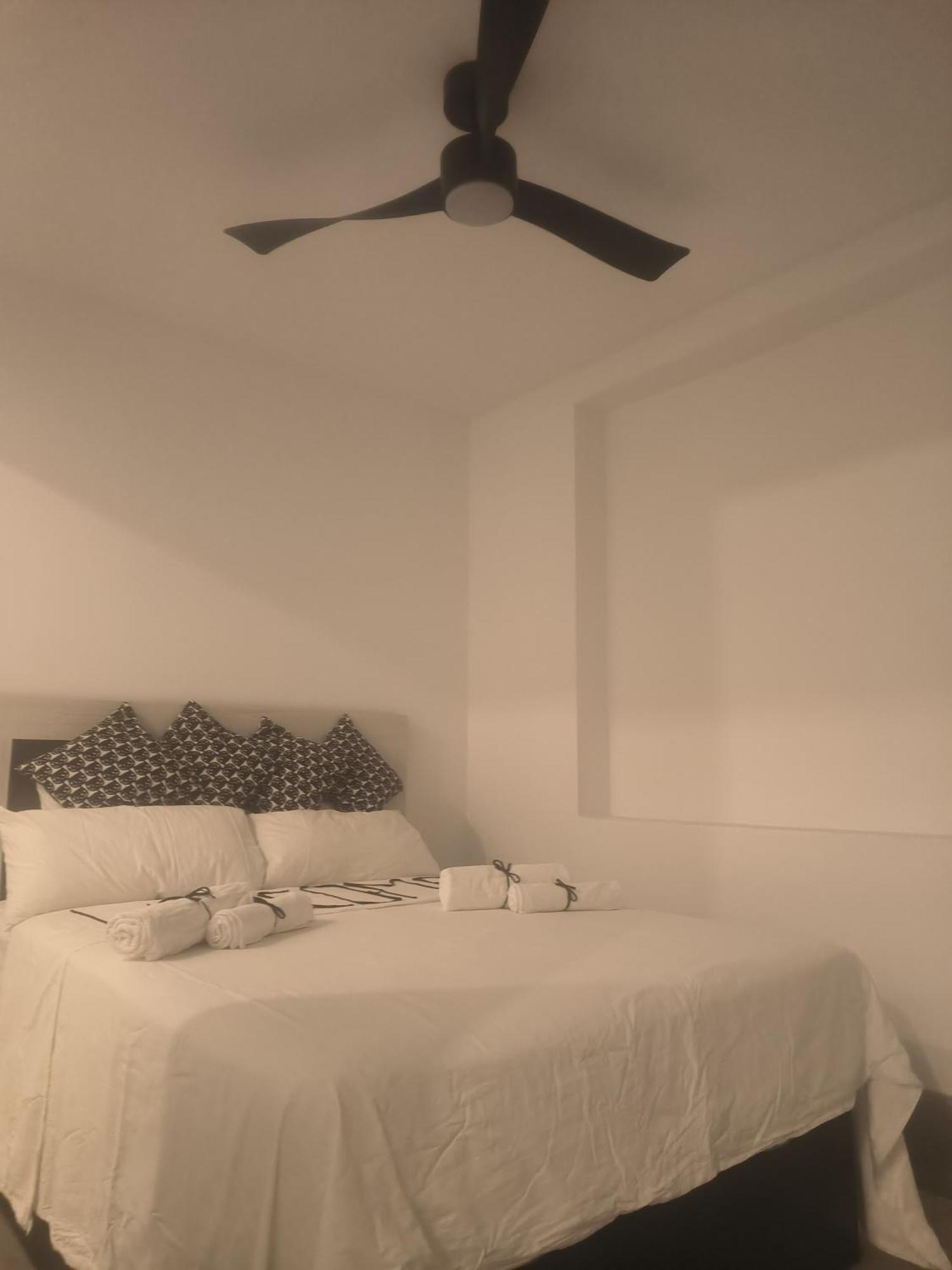 Pinar Suites Habitaciones Torremolinos Exterior photo