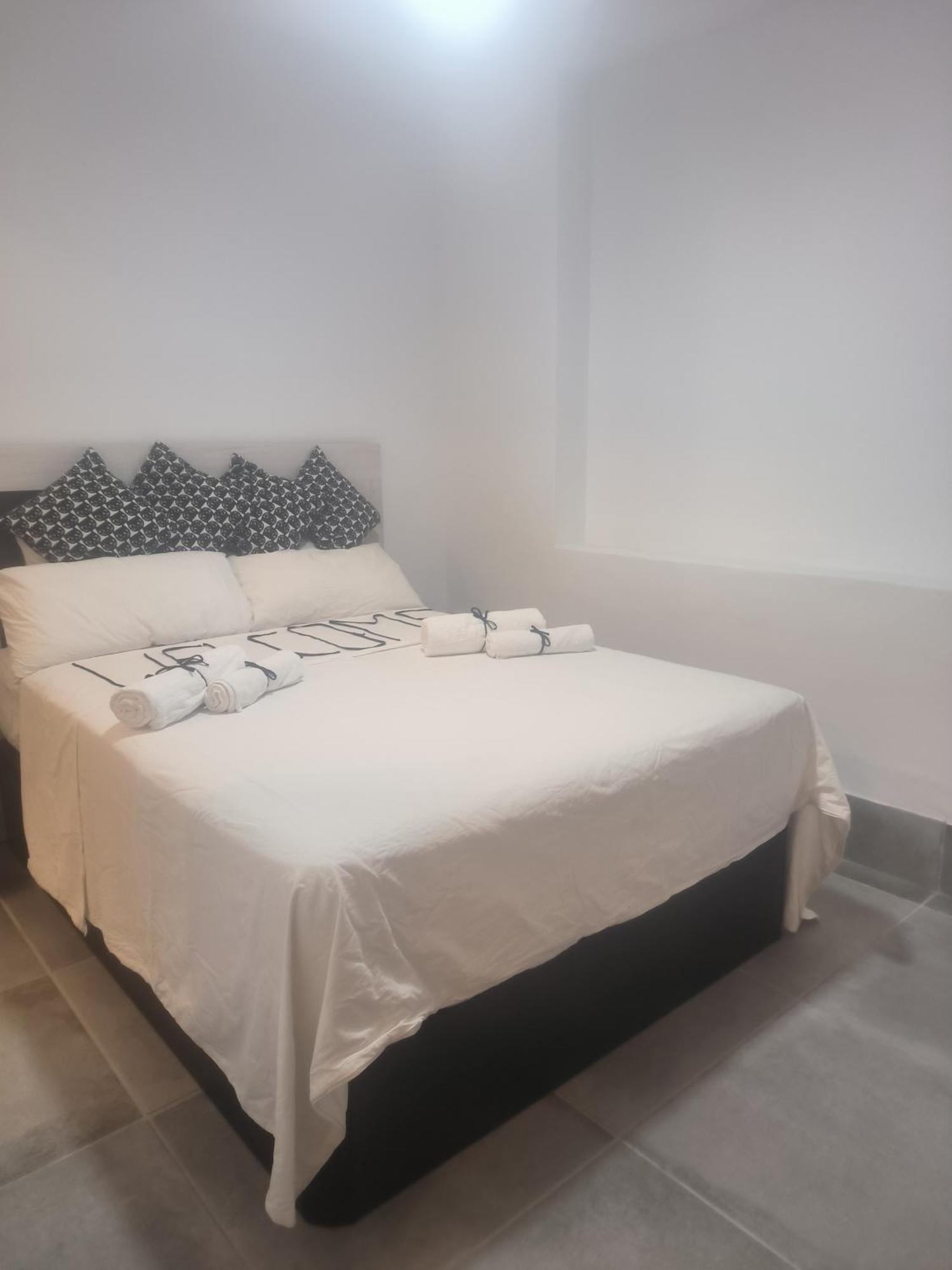 Pinar Suites Habitaciones Torremolinos Exterior photo